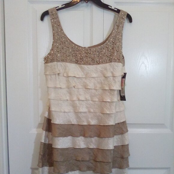 NWT Jessica Howard size 10 beige and taupe ruffled dress - Picture 1 of 8